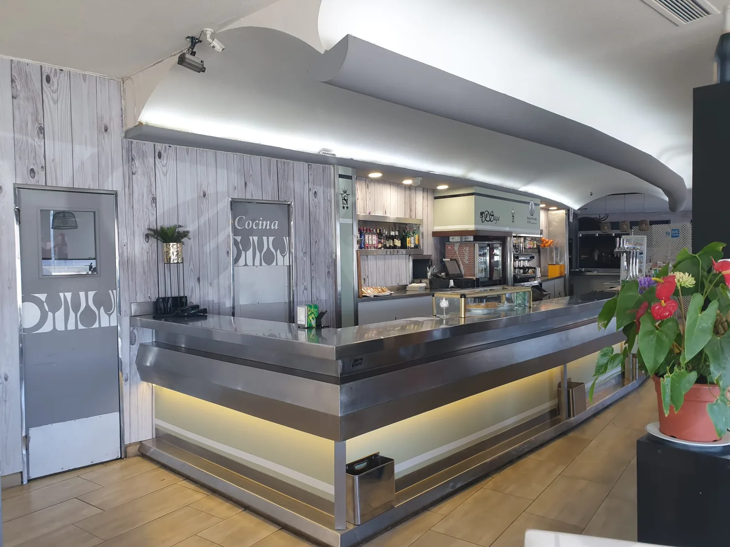Barra de la cafetería del hotel